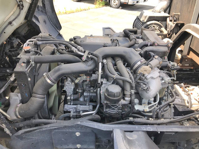 いすゞフォワード平ボディ中型（4t）[写真26]