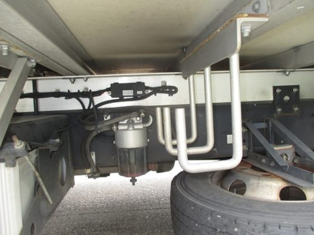 UDトラックスコンドル冷凍車（冷蔵車）中型（4t）[写真15]