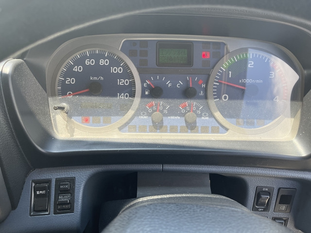 日野レンジャーアルミウイング中型（4t）[写真26]