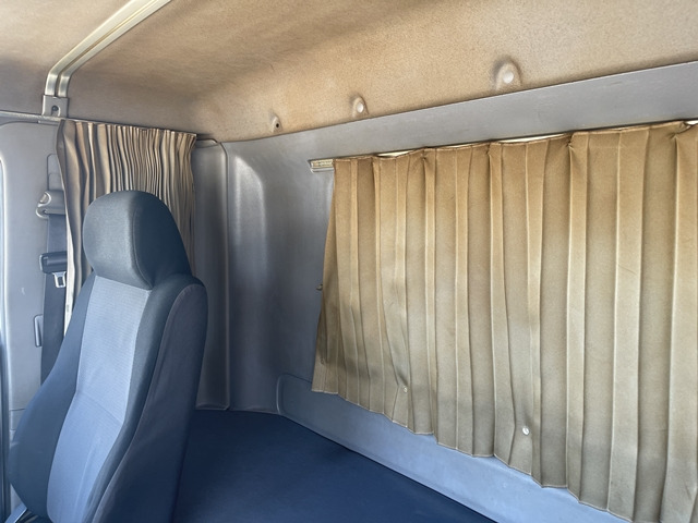 日野レンジャーアルミウイング中型（4t）[写真38]