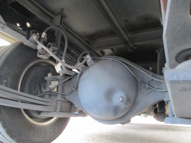 いすゞエルフ冷凍車（冷蔵車）小型（2t・3t）[写真14]