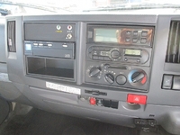 いすゞエルフ冷凍車（冷蔵車）小型（2t・3t）[写真07]