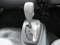 いすゞエルフ冷凍車（冷蔵車）小型（2t・3t）[写真08]