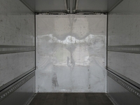 三菱ふそうスーパーグレートアルミウイング大型（10t）[写真11]