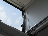 三菱ふそうスーパーグレートアルミウイング大型（10t）[写真15]