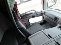 三菱ふそうスーパーグレートアルミウイング大型（10t）[写真26]