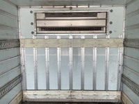 いすゞフォワード冷凍車（冷蔵車）増トン（6t・8t）[写真14]