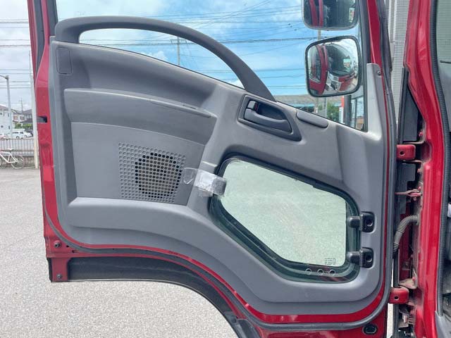 いすゞフォワード冷凍車（冷蔵車）増トン（6t・8t）[写真29]