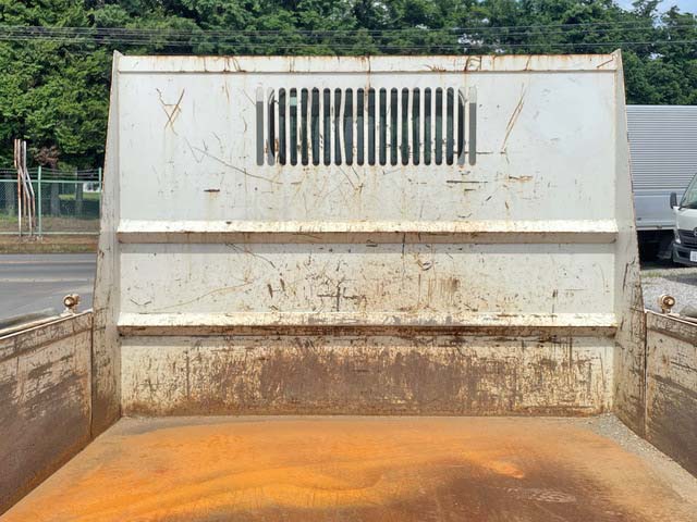 三菱ふそうキャンターダンプ小型（2t・3t）[写真14]