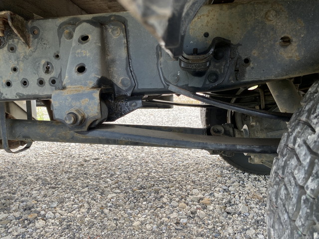 いすゞエルフ平ボディ小型（2t・3t）[写真16]