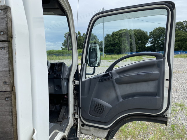 いすゞエルフ平ボディ小型（2t・3t）[写真26]