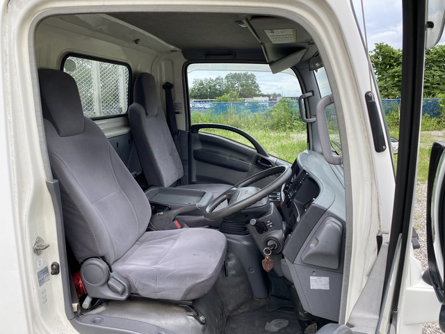 いすゞエルフ平ボディ小型（2t・3t）[写真28]