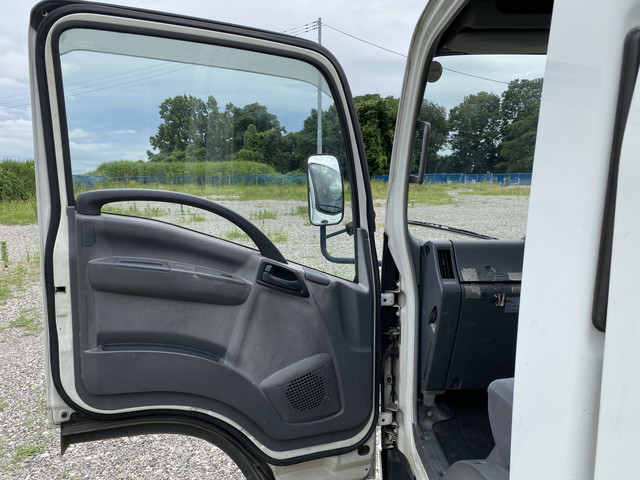 いすゞエルフ平ボディ小型（2t・3t）[写真30]