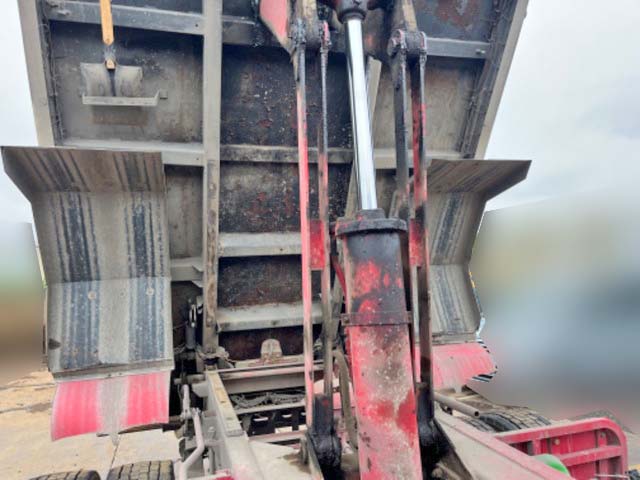 日野レンジャーダンプ増トン（6t・8t）[写真20]