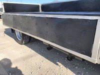 三菱ふそうキャンター平ボディ小型（2t・3t）[写真12]