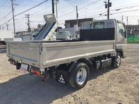 三菱ふそうキャンター平ボディ小型（2t・3t）[写真02]