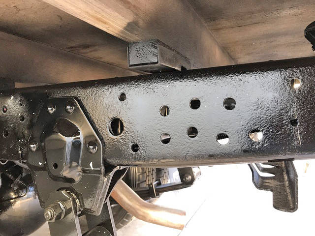 いすゞエルフ平ボディ小型（2t・3t）[写真22]