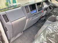 いすゞエルフ平ボディ小型（2t・3t）[写真30]