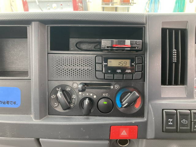 いすゞエルフ平ボディ小型（2t・3t）[写真36]