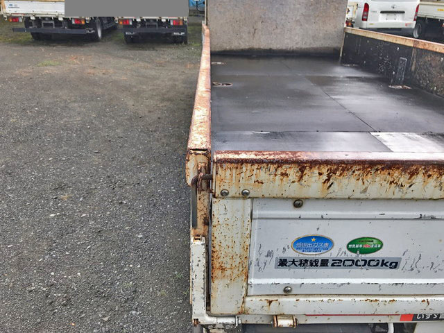 いすゞエルフ平ボディ小型（2t・3t）[写真11]