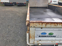 いすゞエルフ平ボディ小型（2t・3t）[写真11]