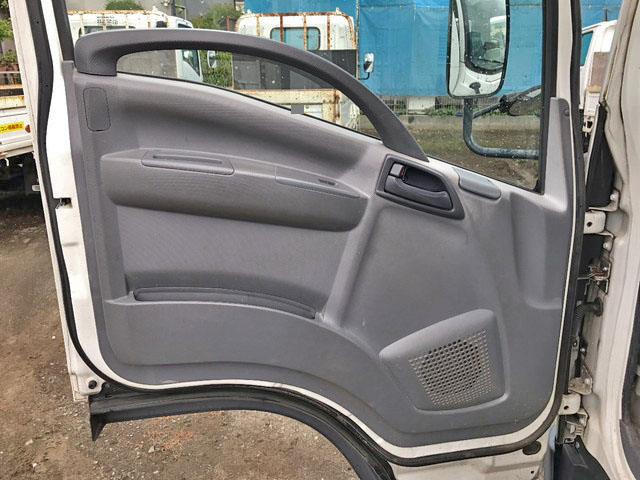 いすゞエルフ平ボディ小型（2t・3t）[写真22]