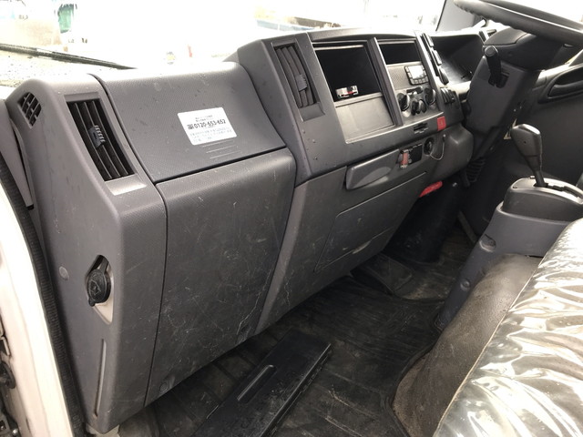 いすゞエルフ平ボディ小型（2t・3t）[写真26]