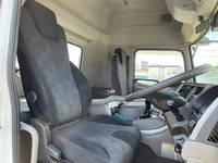 UDトラックスクオントレーラーヘッド（トラクターヘッド）大型（10t）[写真29]