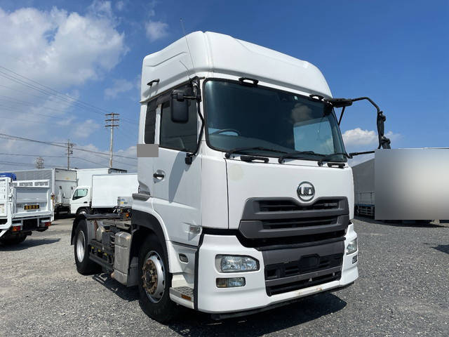 UDトラックスクオントレーラーヘッド（トラクターヘッド）大型（10t）[写真03]