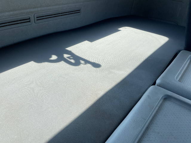 UDトラックスクオントレーラーヘッド（トラクターヘッド）大型（10t）[写真32]