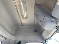 UDトラックスクオントレーラーヘッド（トラクターヘッド）大型（10t）[写真33]