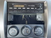 UDトラックスクオントレーラーヘッド（トラクターヘッド）大型（10t）[写真37]