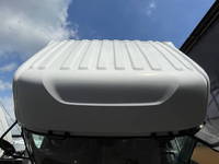 UDトラックスクオントレーラーヘッド（トラクターヘッド）大型（10t）[写真08]