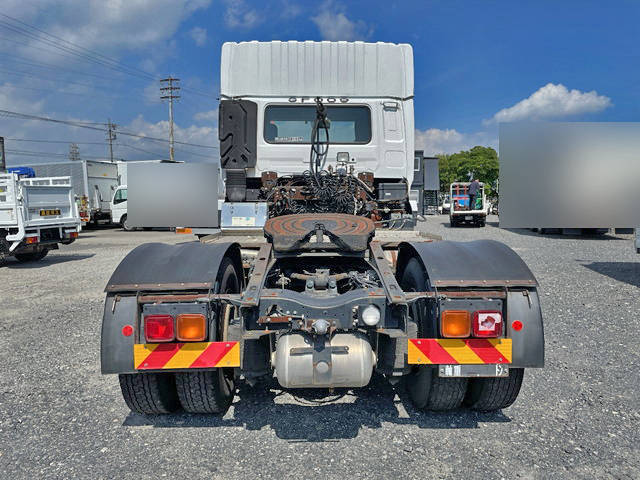 UDトラックスクオントレーラーヘッド（トラクターヘッド）大型（10t）[写真09]