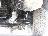 三菱ふそうキャンターガッツ平ボディ小型（2t・3t）[写真17]