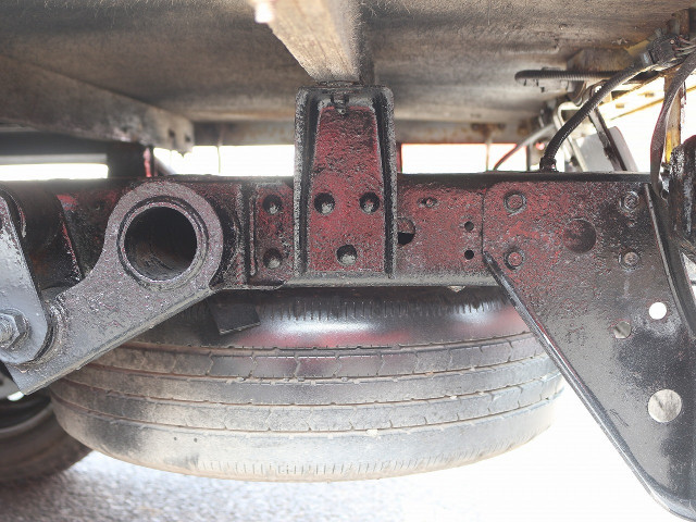 三菱ふそうキャンターガッツ平ボディ小型（2t・3t）[写真20]