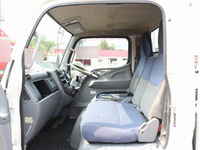 三菱ふそうキャンターガッツ平ボディ小型（2t・3t）[写真26]