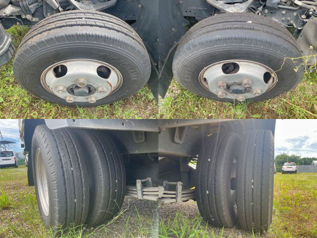 日野デュトロ平ボディ小型（2t・3t）[写真13]