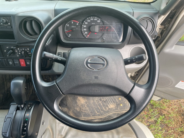 日野デュトロ平ボディ小型（2t・3t）[写真25]