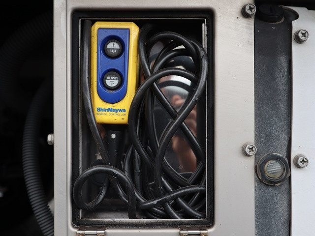 三菱ふそうキャンターアルミバン小型（2t・3t）[写真20]