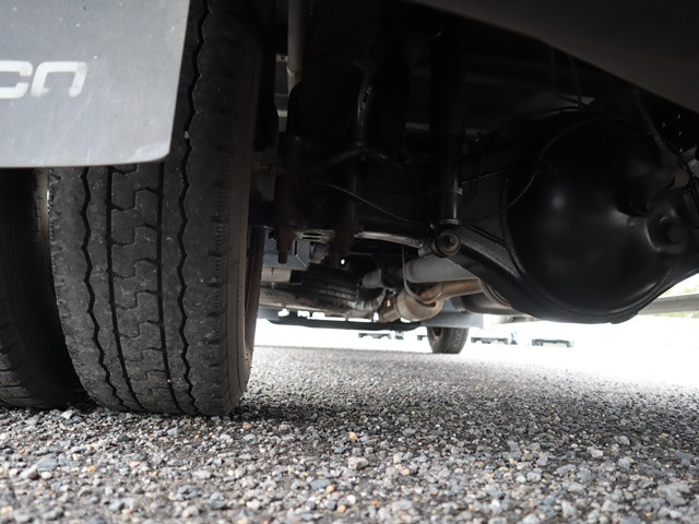 三菱ふそうキャンターアルミバン小型（2t・3t）[写真32]