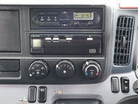 三菱ふそうキャンターアルミバン小型（2t・3t）[写真38]