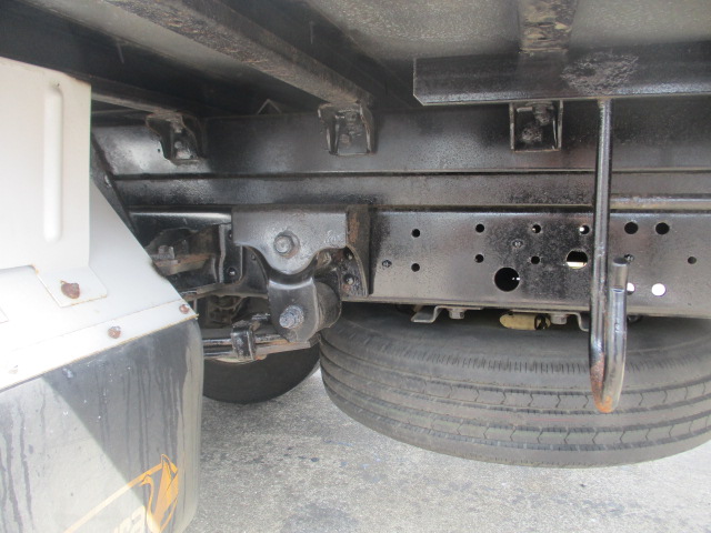 日野デュトロアルミバン小型（2t・3t）[写真13]