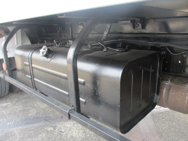 日野デュトロアルミバン小型（2t・3t）[写真18]