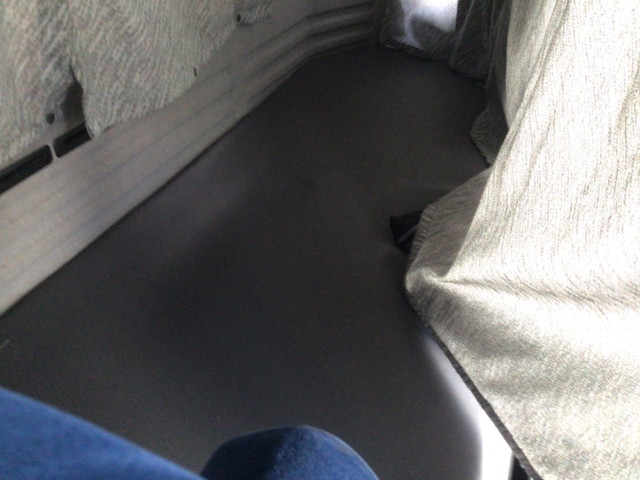 いすゞギガアルミウイング大型（10t）[写真22]