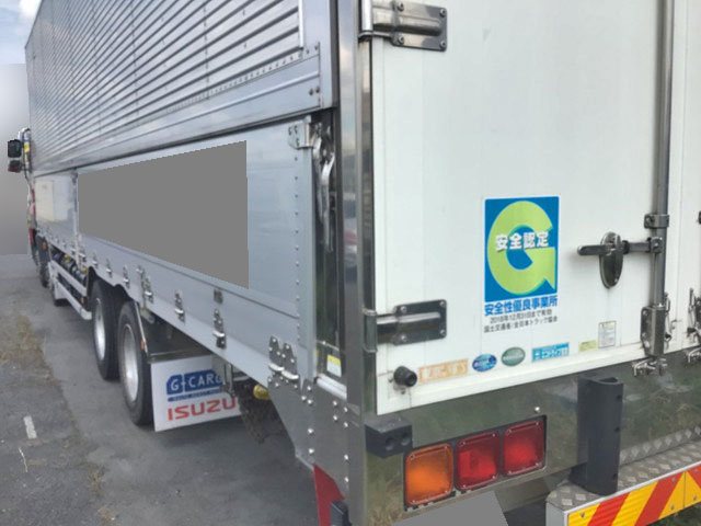 いすゞギガアルミウイング大型（10t）[写真03]