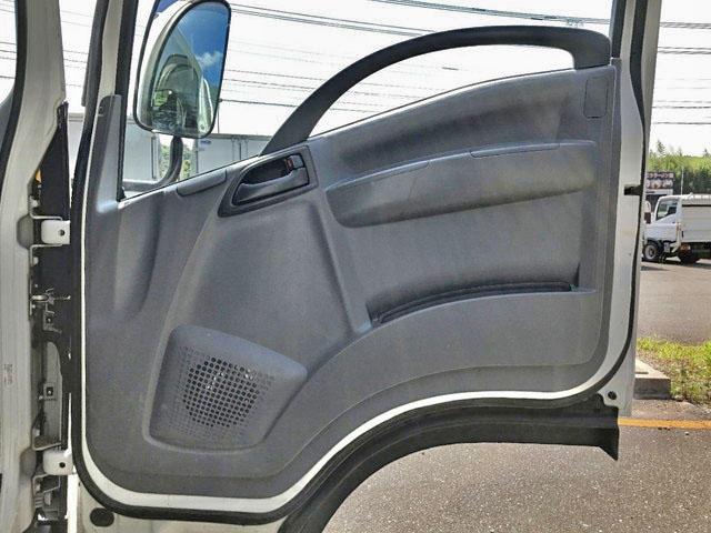 いすゞエルフ平ボディ小型（2t・3t）[写真21]