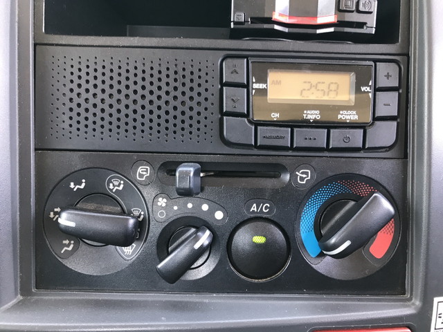 いすゞエルフ平ボディ小型（2t・3t）[写真29]