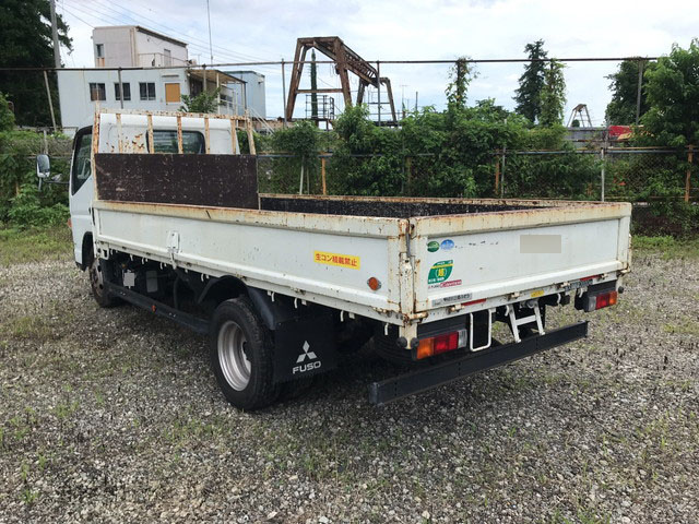 三菱ふそうキャンター平ボディ小型（2t・3t）[写真04]
