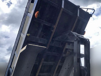 日野プロフィアダンプ大型（10t）[写真09]